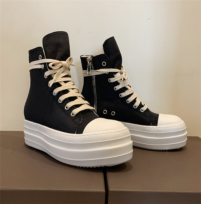 2020ss women exclusive thick sole platform Saten canvas lace up trainer flat boots
2020ss women exclusive thick sole platform Saten canvas lace up trainer flat boots