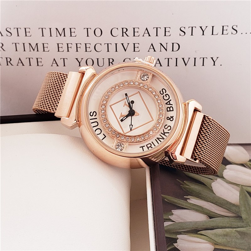 2020 New Three needle series luxury mens watches Set auger dial 38 mm size Quartz Watch designer watches LOUI Brand Fashion Mesh belt
2020 New Three needle series luxury mens watches Set auger dial 38 mm size Quartz Watch designer watches LOUI Brand Fashion Mesh belt