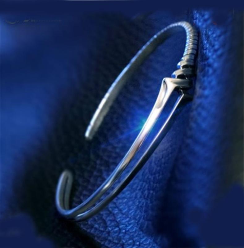 925 Sterling Silver Neon Genesis Evangelion EVA Spear of Couple Longinus Bracelet Wristband Hand Chain Cosplay Christmas Gift
925 Sterling Silver Neon Genesis Evangelion EVA Spear of Couple Longinus Bracelet Wristband Hand Chain Cosplay Christmas Gift