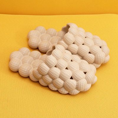 2020 summer new fashion massage mesh trend soft and comfortable large size slippers women, Beige
2020 summer new fashion massage mesh trend soft and comfortable large size slippers women, Beige