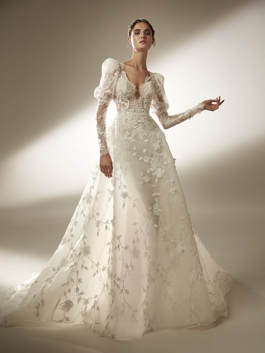 Vintage Gorgeous Wedding Dresses Sexy Backless Long Sleeves Lace Appliqued Beads Chapel Bridal Gown Ruched Custom Made Vestidos De Novia