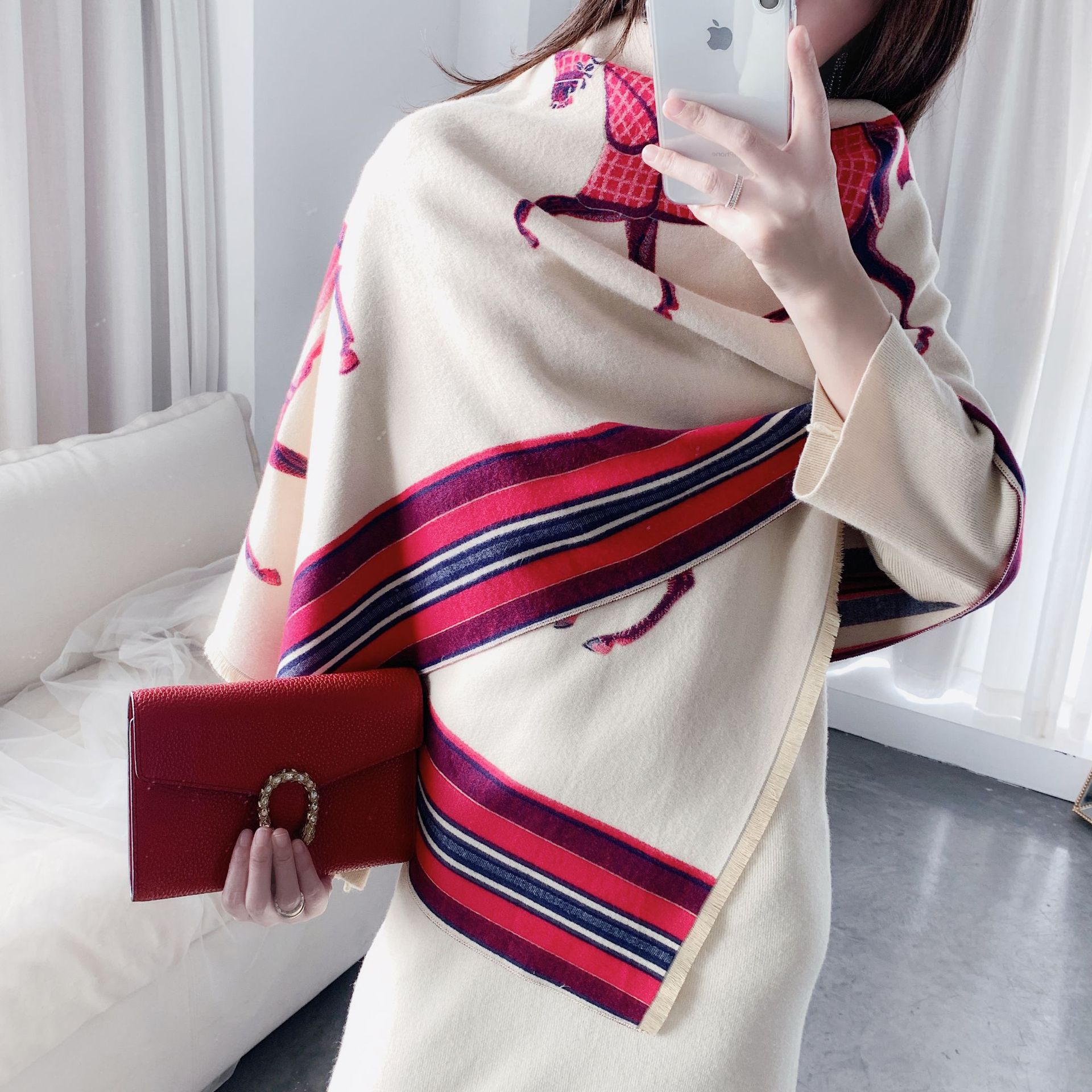 2020 New Fashion 5 color selection Winter Scarf Women Cashmere Warm Foulard Lady Horse Scarves Thick Soft Bufanda Shawls Wraps
2020 New Fashion 5 color selection Winter Scarf Women Cashmere Warm Foulard Lady Horse Scarves Thick Soft Bufanda Shawls Wraps
