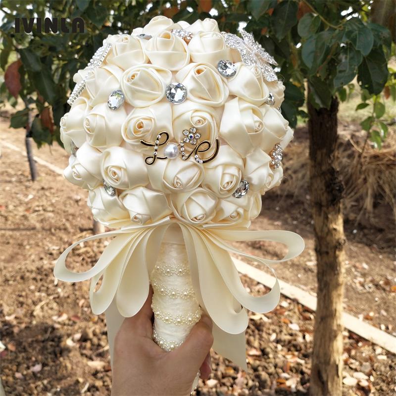9 colors Elegant Custom Ivory Bridal Wedding Bouquets Stunning Pearls Beaded Crystal Brooch Stitch Wedding Bouquets, As the picture
9 colors Elegant Custom Ivory Bridal Wedding Bouquets Stunning Pearls Beaded Crystal Brooch Stitch Wedding Bouquets, As the picture