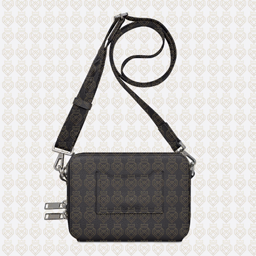 BLACK GRAINED CALFSKIN SAFARI POUCH WITH STRAP GRAINED D10R small shoulder BAG cross body Satchel MEN purse HOMME 2CABC120YMJ 17X12.5CM
BLACK GRAINED CALFSKIN SAFARI POUCH WITH STRAP GRAINED D10R small shoulder BAG cross body Satchel MEN purse HOMME 2CABC120YMJ 17X12.5CM