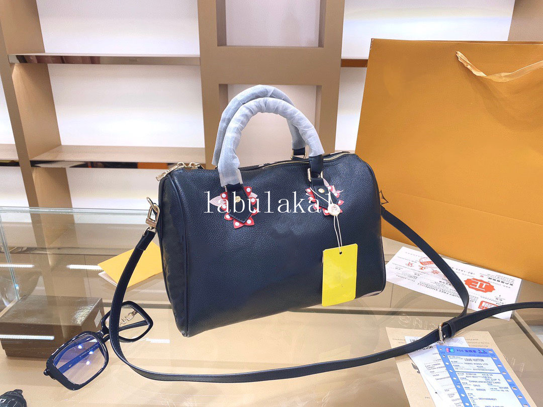 Women messenger bags Fashion bags women bag Shoulder Bags Lady Totes handbags 30cm pillow bag With Shoulder Strap, Dust Bag
Women messenger bags Fashion bags women bag Shoulder Bags Lady Totes handbags 30cm pillow bag With Shoulder Strap, Dust Bag
