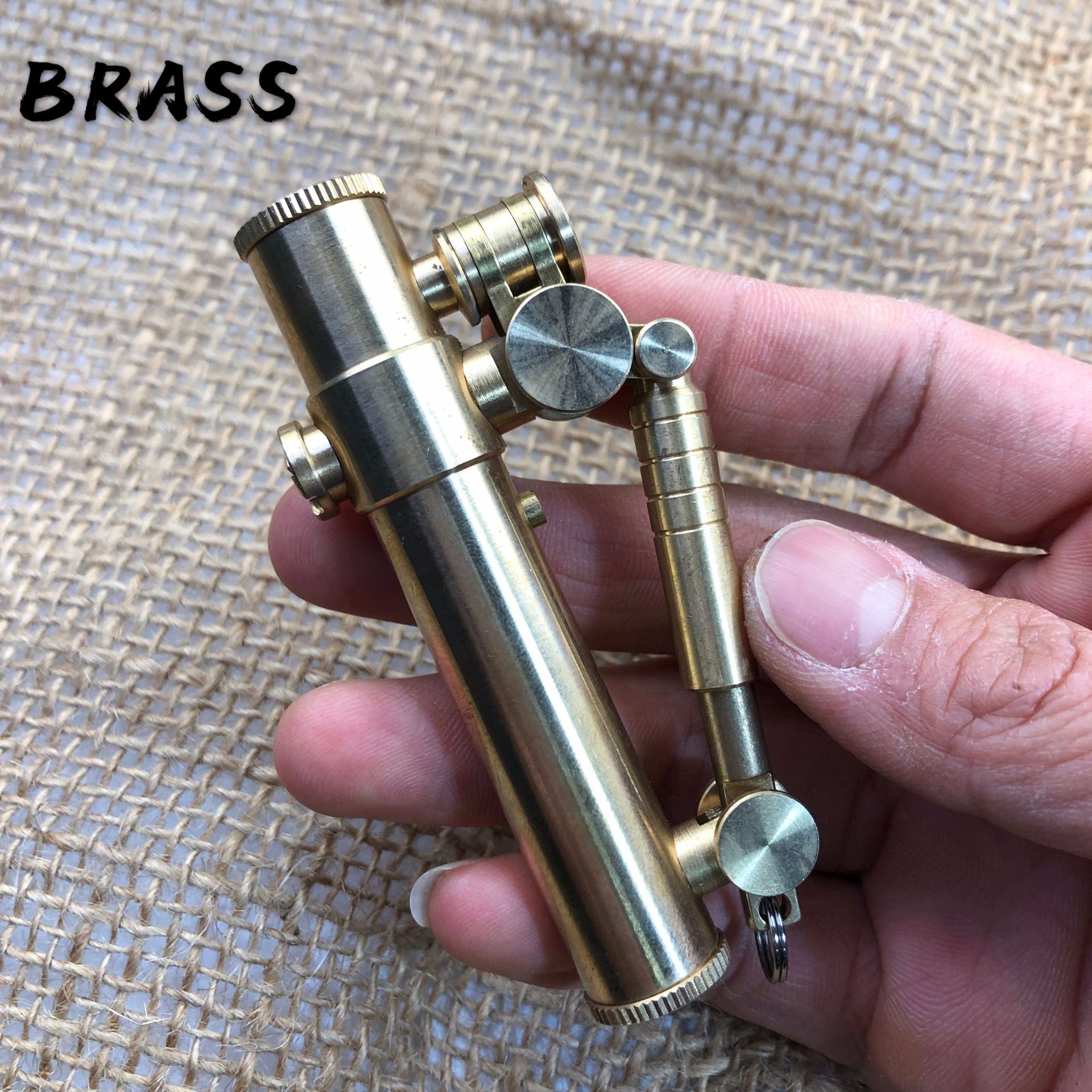 Classical archaize copper kerosene lighter flint wheel Cigarette Lighter flame Refillable slim Old-fashioned nostalgic retro vintage lighter
Classical archaize copper kerosene lighter flint wheel Cigarette Lighter flame Refillable slim Old-fashioned nostalgic retro vintage lighter