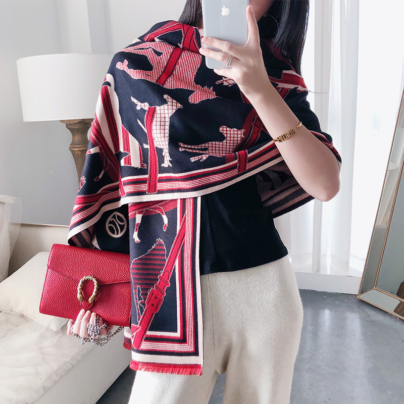 2020 Fashion Thickened wool Scarf winter Cashmere Scarves lady seaside Sunscreen Beach towel popular warmth carriage chain Shawl
2020 Fashion Thickened wool Scarf winter Cashmere Scarves lady seaside Sunscreen Beach towel popular warmth carriage chain Shawl