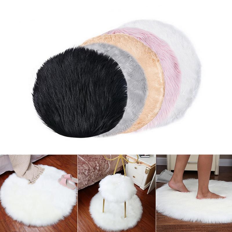 30-90CM Soft Artificial Sheepskin Rug Chair Cover Bedroom Mat Artificial Wool Warm Hairy Carpet Seat Textil Fur Area Rugs, Gray
30-90CM Soft Artificial Sheepskin Rug Chair Cover Bedroom Mat Artificial Wool Warm Hairy Carpet Seat Textil Fur Area Rugs, Gray