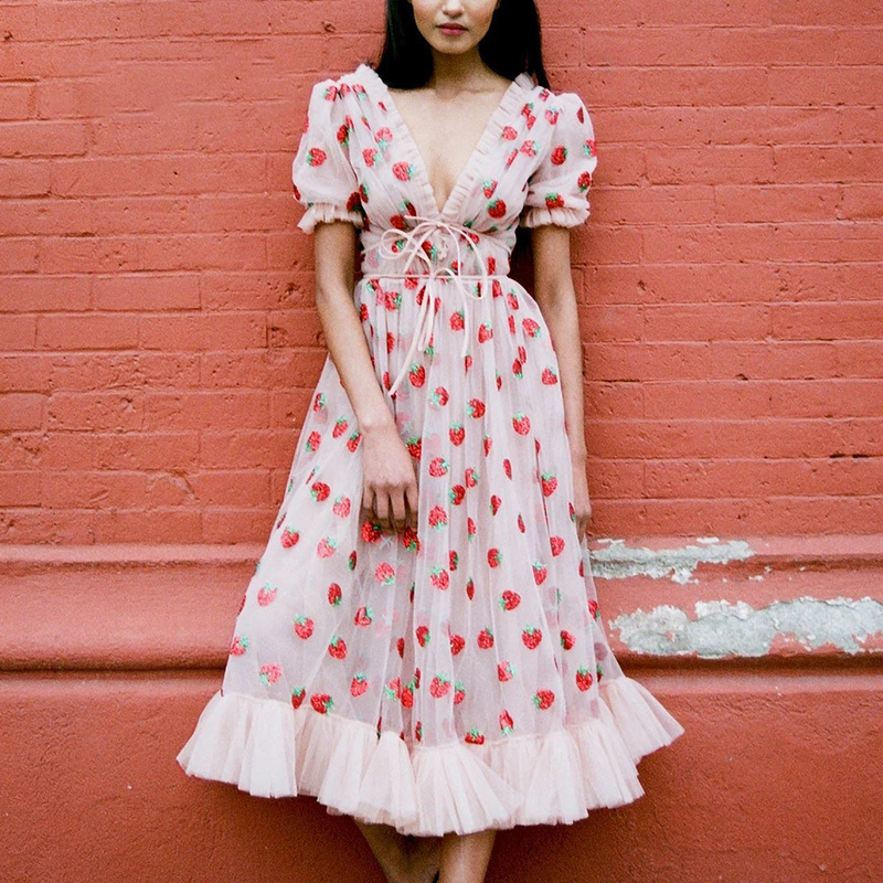 Women's Strawberry Dress Sweet Mesh Vestidos Autumn 2020 Sexy V Neck Puff Sleeve Dress Pleated Patchwork Lace Up Party Dresses T200827