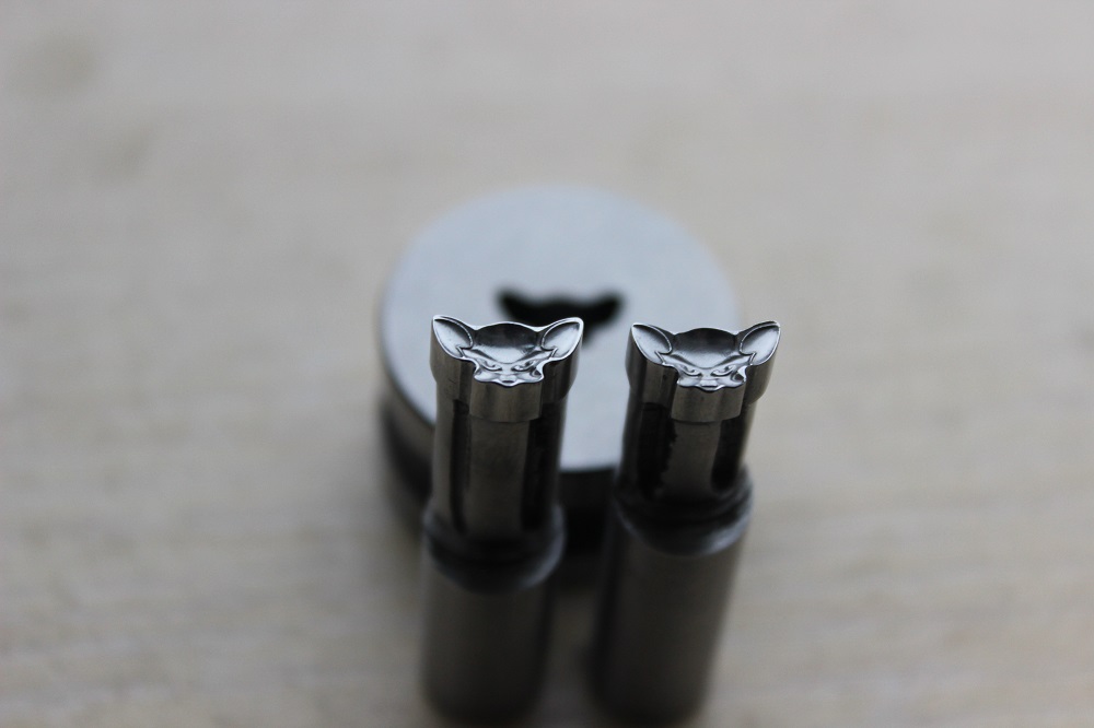 Tool Parts Dog Pattern Milk Tablet TDP Die Press Candy Punch Set Customization Customized Cast For tdp0 / tdp1.5 or tdp5 Machine
Tool Parts Dog Pattern Milk Tablet TDP Die Press Candy Punch Set Customization Customized Cast For tdp0 / tdp1.5 or tdp5 Machine