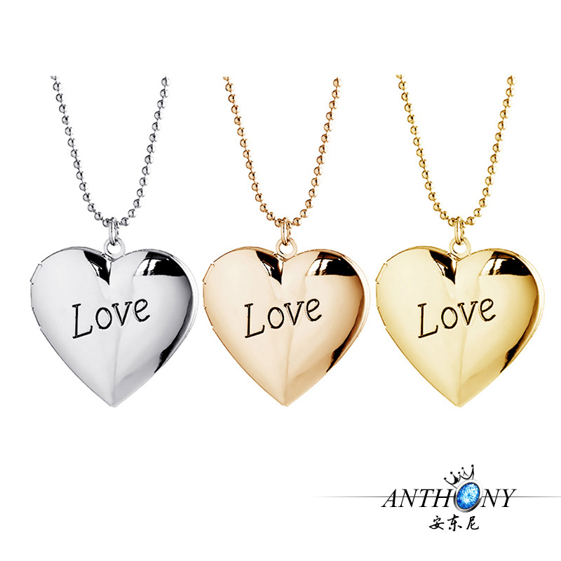 Stainless Steel Silvery/Gold Color Hollow Round-Shaped Pendant Necklace Women Heart Jewelry Accessories Cute Photo Box