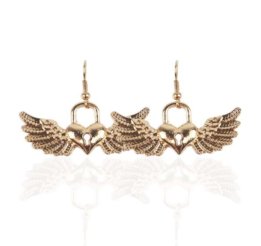New Chrismas Gift for Girl Lady Gold Silver Lovely Wild origami Swallow Stud Earring Cute Graceful Soaring Nimble flying Birds Stud Earrings
New Chrismas Gift for Girl Lady Gold Silver Lovely Wild origami Swallow Stud Earring Cute Graceful Soaring Nimble flying Birds Stud Earrings