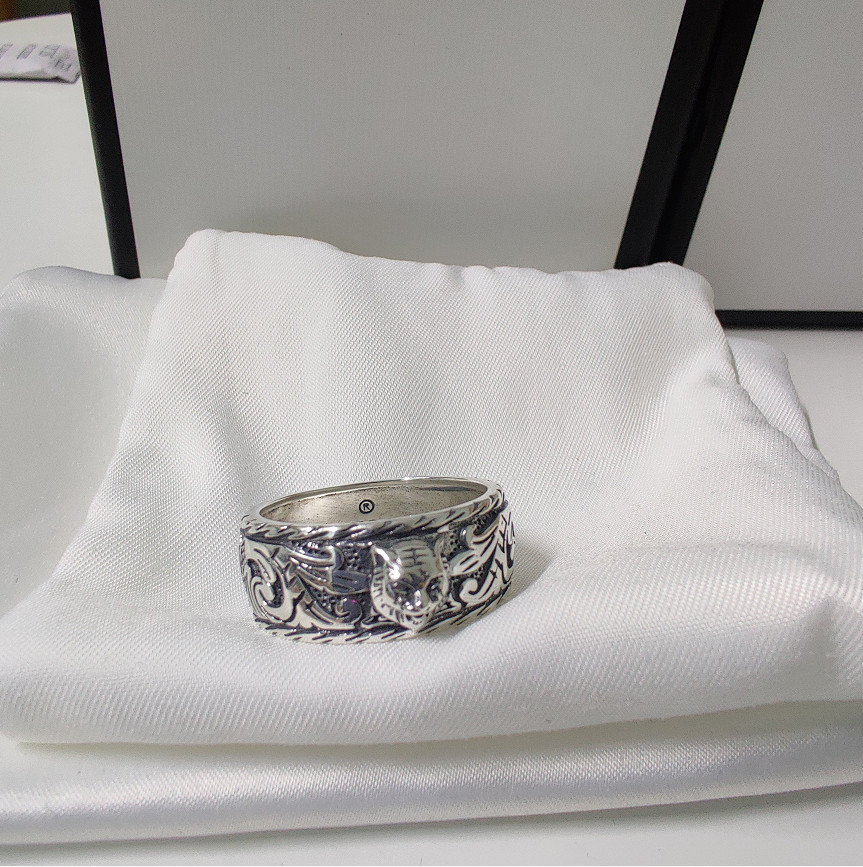 Latest design tiger head 925 sterling silver ring couple personality retro ring Best Selling ring fashion jewelry supply
Latest design tiger head 925 sterling silver ring couple personality retro ring Best Selling ring fashion jewelry supply