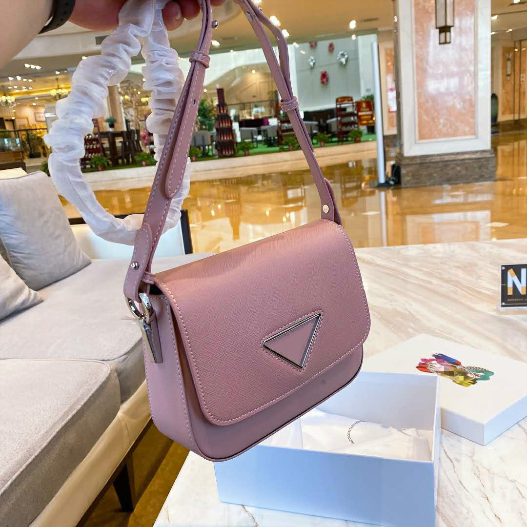 Women Designer's Crossbody Bags New Shoulder Flap Small Size Cute Style Solid Color with Pockets PD20092410
Women Designer's Crossbody Bags New Shoulder Flap Small Size Cute Style Solid Color with Pockets PD20092410