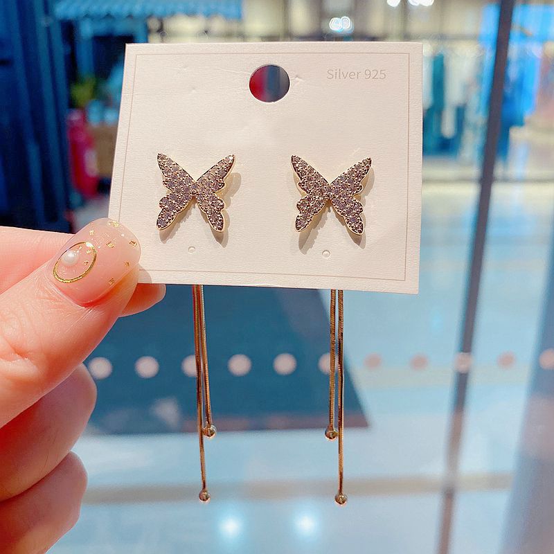 Exquisite Butterfly Stud Earrings with Long Chain Back Gold Color Cubic Zirconia Earrings Women Party Jewelry
Exquisite Butterfly Stud Earrings with Long Chain Back Gold Color Cubic Zirconia Earrings Women Party Jewelry