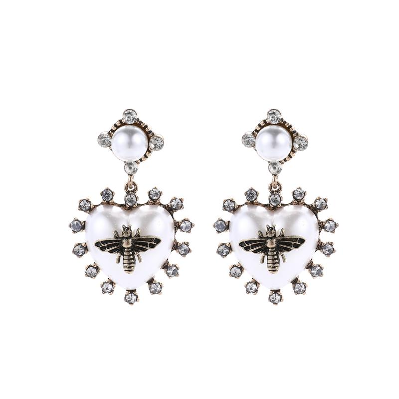 Wholesale Luxury Pearls Crystal Earrings Flash Zircon Ear Studs Love Water Drop Earrings Women Party Jewelry Gift
Wholesale Luxury Pearls Crystal Earrings Flash Zircon Ear Studs Love Water Drop Earrings Women Party Jewelry Gift