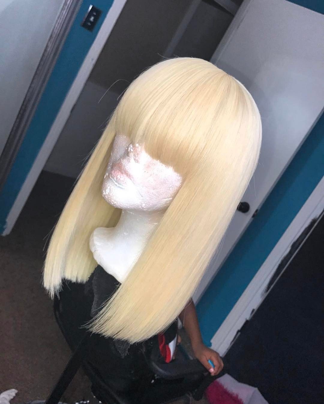 Ishow Brazilian 613 Blonde Colored Short Bob Wigs Straight Human Hair Wigs with Bangs Indian Hair Peruvian None Lace Wigs for Black Women