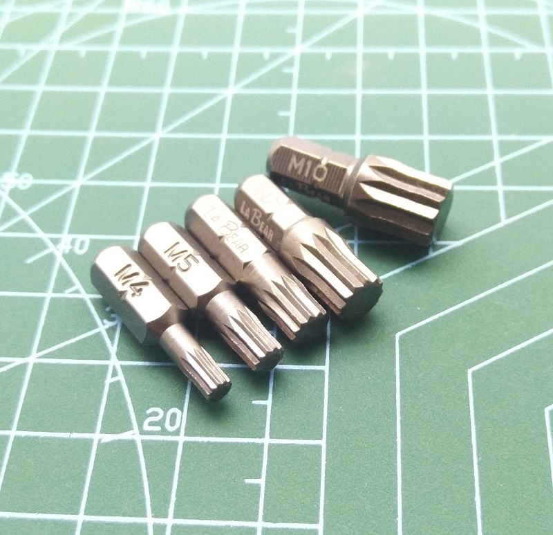 New 5Type Spline bit Star Screwdriver Bit M4 M5 M6 M8 M10 - L25mm S2 Steel 1/4" Hex Shank Hand Tool Part
New 5Type Spline bit Star Screwdriver Bit M4 M5 M6 M8 M10 - L25mm S2 Steel 1/4" Hex Shank Hand Tool Part