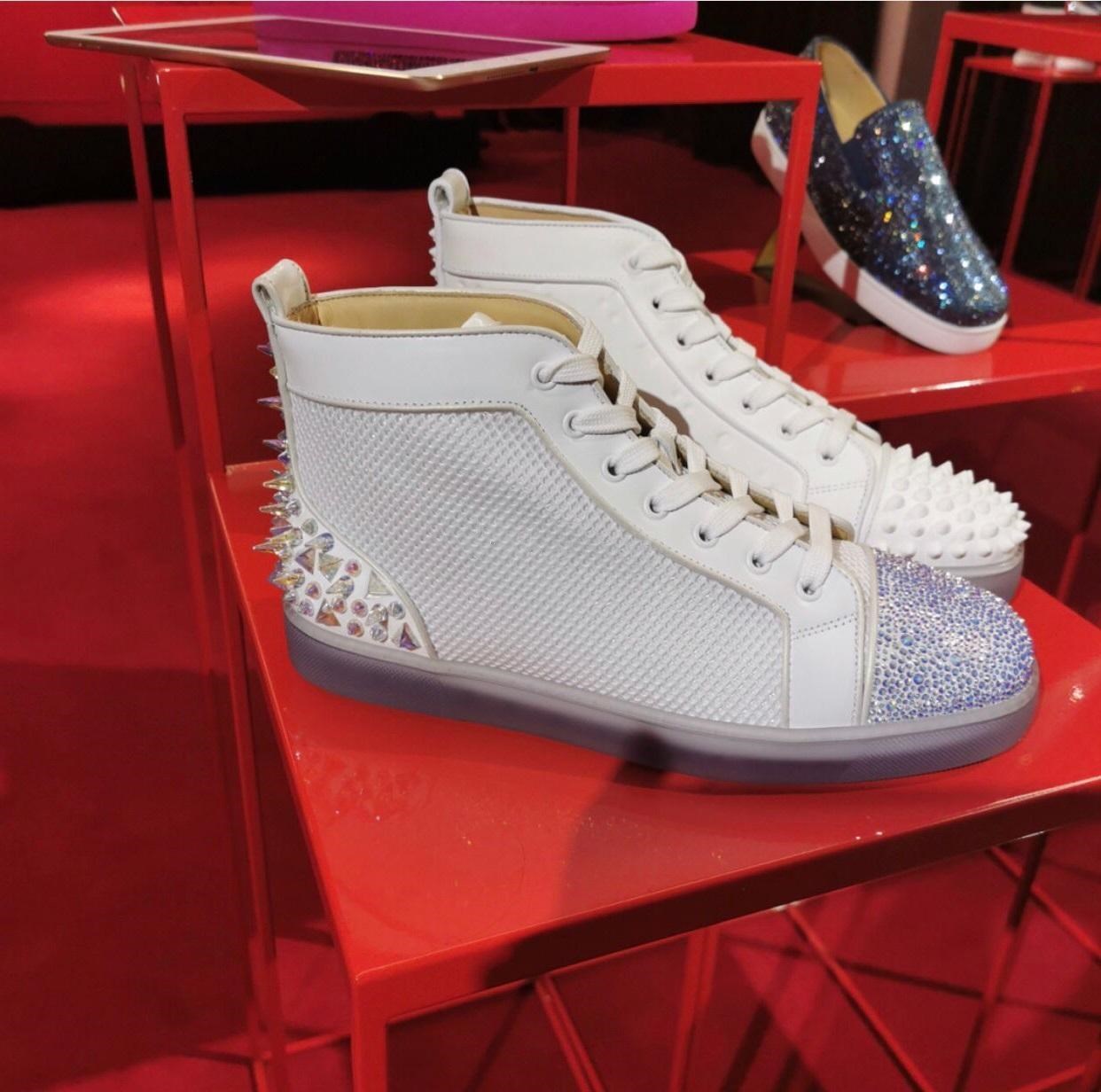 New White Mesh Leather Leisure Flat + High Top Strass Toe * Pik Pik Spikes Red Bottom Sneakers,Top quality Classic Walking Outdoor Trainers, Colour1
New White Mesh Leather Leisure Flat + High Top Strass Toe * Pik Pik Spikes Red Bottom Sneakers,Top quality Classic Walking Outdoor Trainers, Colour1