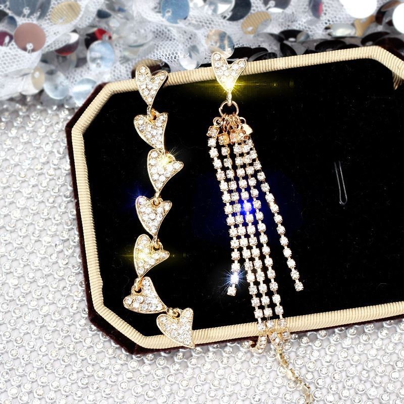 Korea Metal Long Earrings for Women 2020 Fashion Full Crystal Rhinestone Heart Tassel Drop Earring Vintage Gold Brincos Jewelry
Korea Metal Long Earrings for Women 2020 Fashion Full Crystal Rhinestone Heart Tassel Drop Earring Vintage Gold Brincos Jewelry