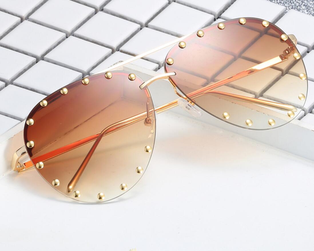 New Designer Mens Women Popular Printed Sunglasses Outdoor Sport Sun Glass Eyewear Designer Sunglasses Men Fashion Glasses
New Designer Mens Women Popular Printed Sunglasses Outdoor Sport Sun Glass Eyewear Designer Sunglasses Men Fashion Glasses