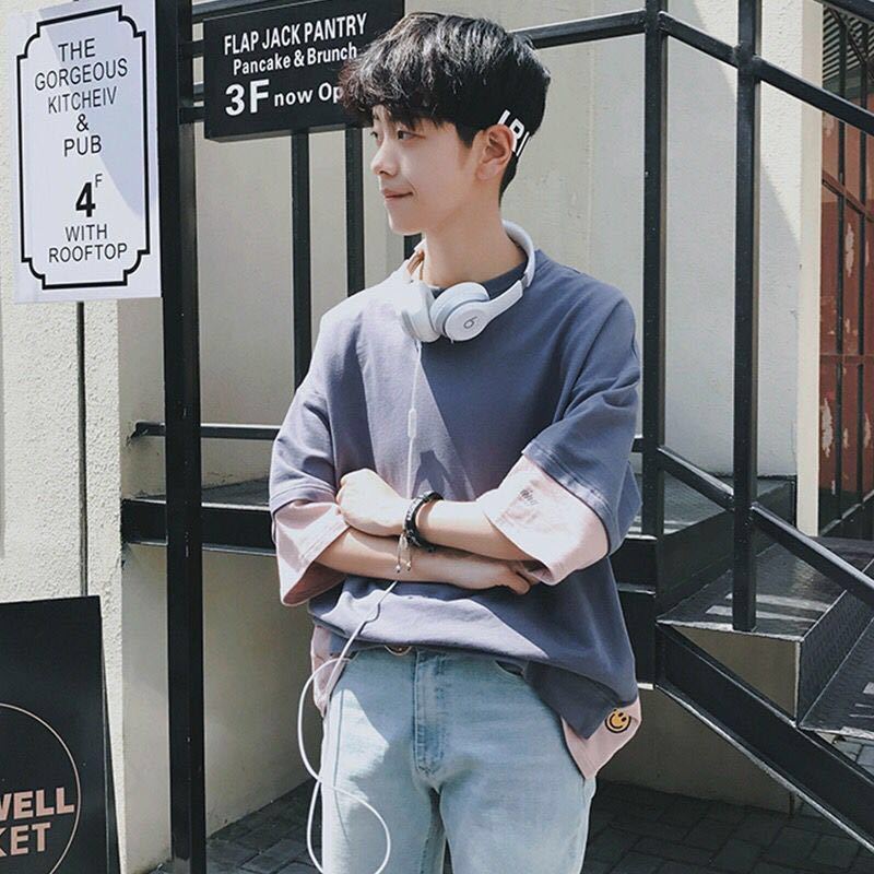 Seven-point sleeve clothes male student short sleeve T-shirt men loose Korean version teen half-middle sleeve boys blouse
Seven-point sleeve clothes male student short sleeve T-shirt men loose Korean version teen half-middle sleeve boys blouse