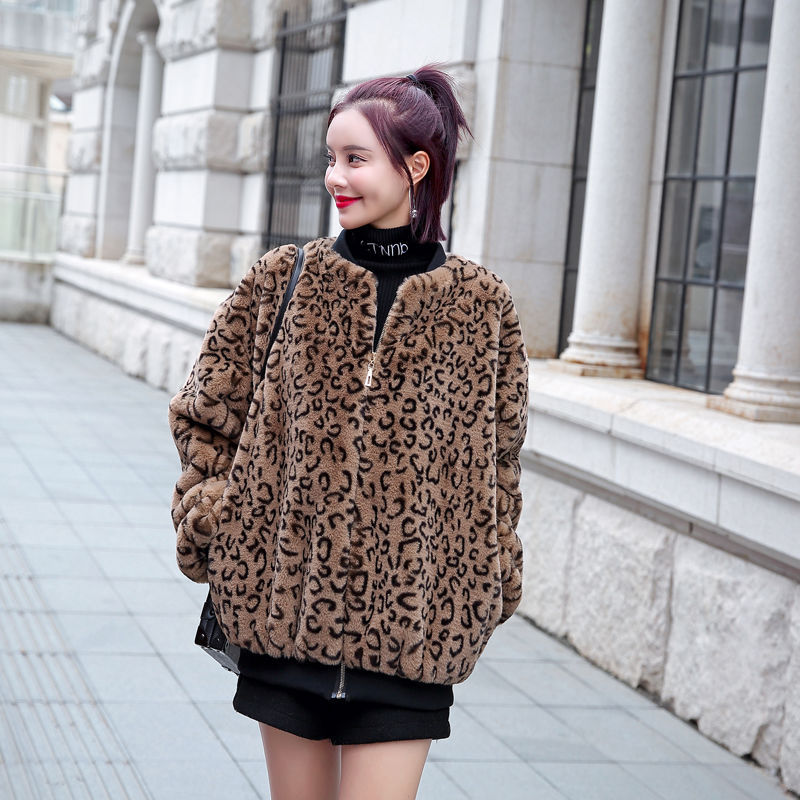 Winter Coats Women 2020 New Fashion Leopard Faux Fur Coat Women Casual Thick Warm Outerwear Fake Fur Jacket D191013, Short
Winter Coats Women 2020 New Fashion Leopard Faux Fur Coat Women Casual Thick Warm Outerwear Fake Fur Jacket D191013, Short