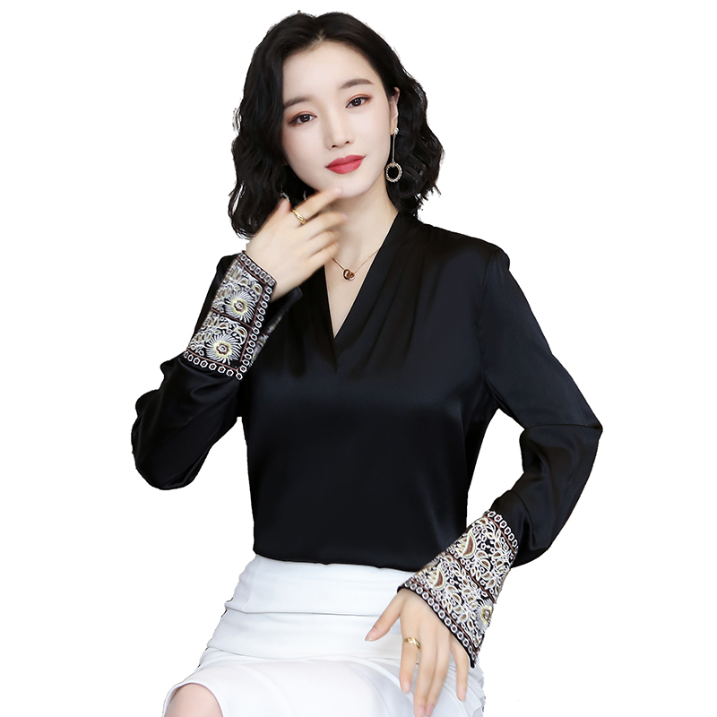 Korean Silk Shirts Women Plus Size Elegant Long Sleeve Embroidery Blouses Womens Tops and Blouses 200925