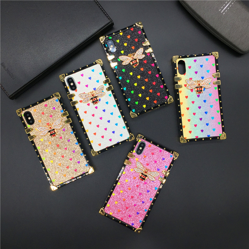 New Luxury Bling Love Heart Bee Cover Square CaseS for IPhone 13ProMAX 13PRO 12 12Pro11 Promax X XR XSMAX SE2020 6/7/8 PLUS Frame Flash COVERS CASE Wholesaler, Mix color
New Luxury Bling Love Heart Bee Cover Square CaseS for IPhone 13ProMAX 13PRO 12 12Pro11 Promax X XR XSMAX SE2020 6/7/8 PLUS Frame Flash COVERS CASE Wholesaler, Mix color