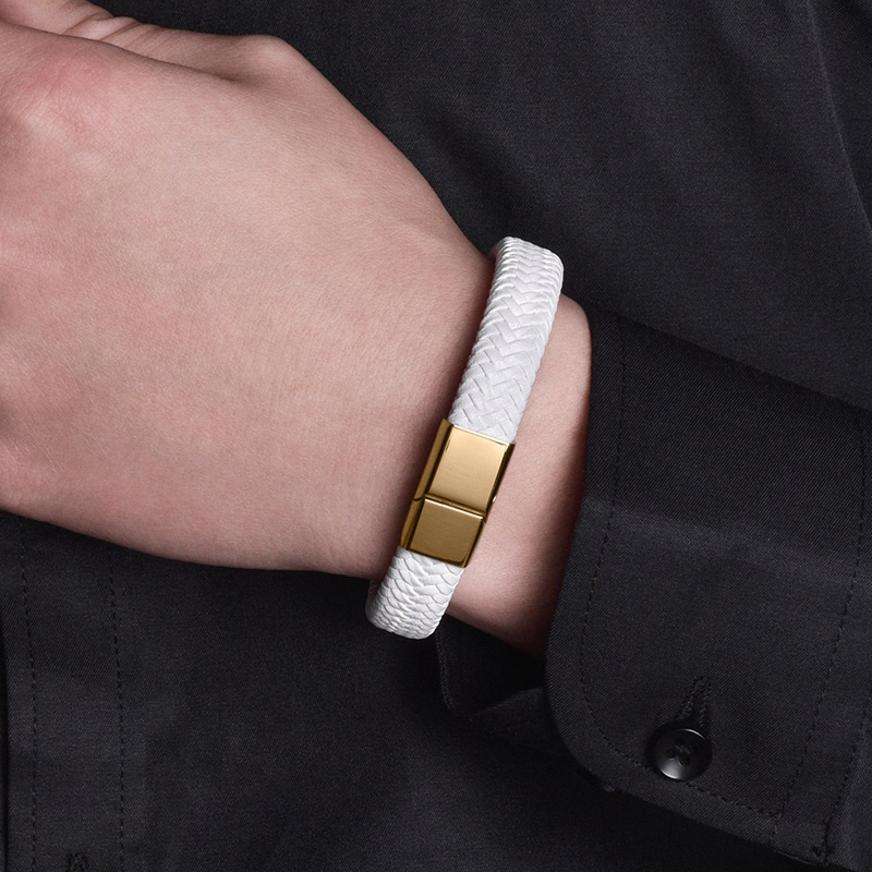 Spring and Autumn models simple titanium steel woven leather texture men and women couple bracelet fashion charm bracelet
Spring and Autumn models simple titanium steel woven leather texture men and women couple bracelet fashion charm bracelet