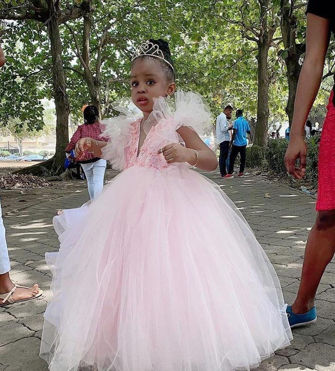 Light Pink Girls Pageant Dresses With Lace Appliqued Tutu Skirt Floor Length First Cummunion Dress Custom Made