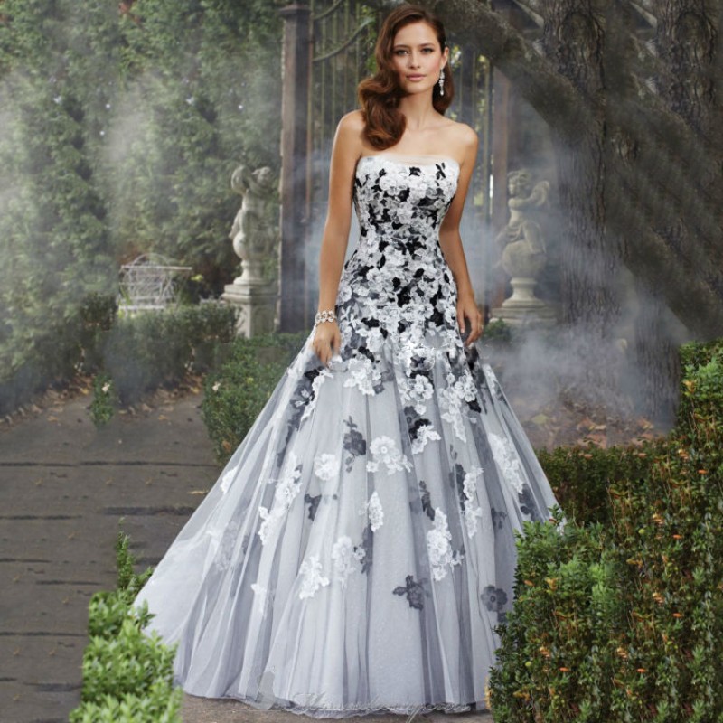 fashion Charming A-Line Strapless Black And White Wedding Dress Flower Lace Appliqued Beaded Bridal Gown trouwjurk, Picture color
fashion Charming A-Line Strapless Black And White Wedding Dress Flower Lace Appliqued Beaded Bridal Gown trouwjurk, Picture color