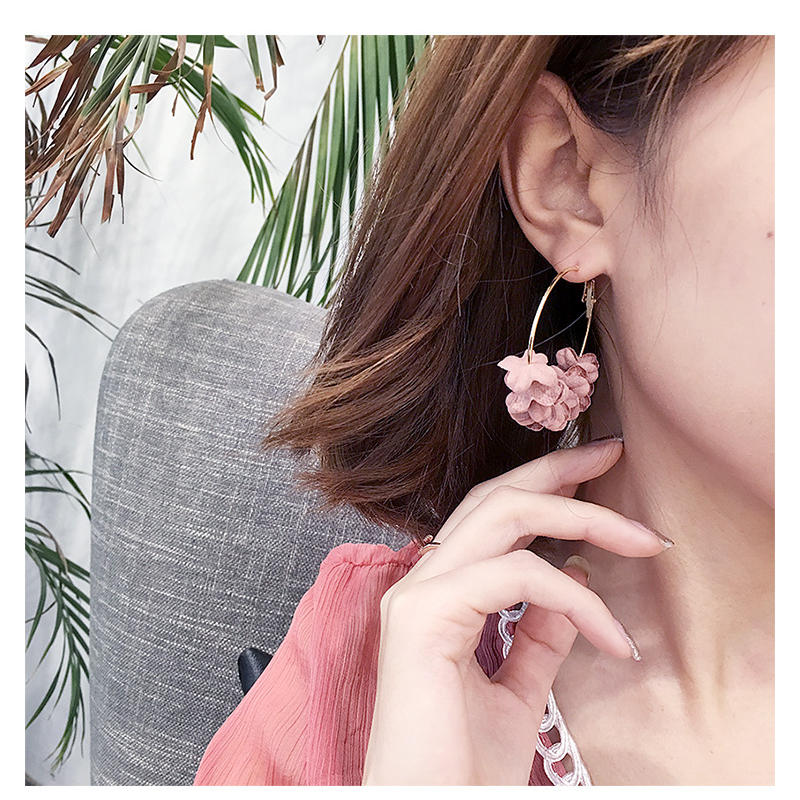 Elegant Gold Metal Round Circle Flowers Brincos Statement Earrings Women Girls Jewelry Fashion Fabric Flower Hoop Earrings
Elegant Gold Metal Round Circle Flowers Brincos Statement Earrings Women Girls Jewelry Fashion Fabric Flower Hoop Earrings