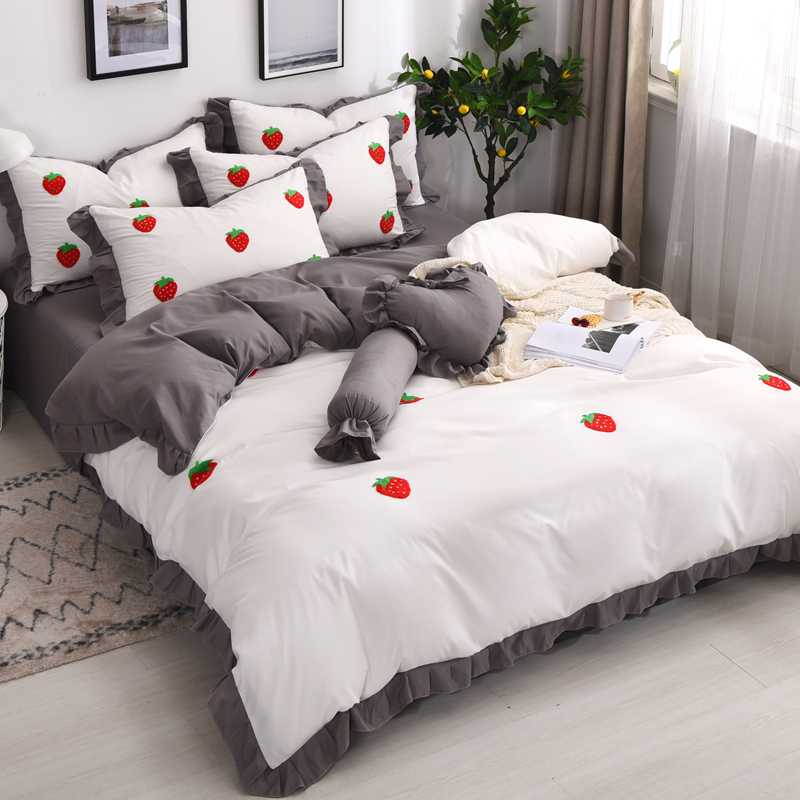 Spring Autumn Bedding 4pcs Pure Cotton Bed Sheets Embroidery Strawberry Love Pattern Frill Quilt Cover Pillowcase Princess Style, 4pcs e
Spring Autumn Bedding 4pcs Pure Cotton Bed Sheets Embroidery Strawberry Love Pattern Frill Quilt Cover Pillowcase Princess Style, 4pcs e