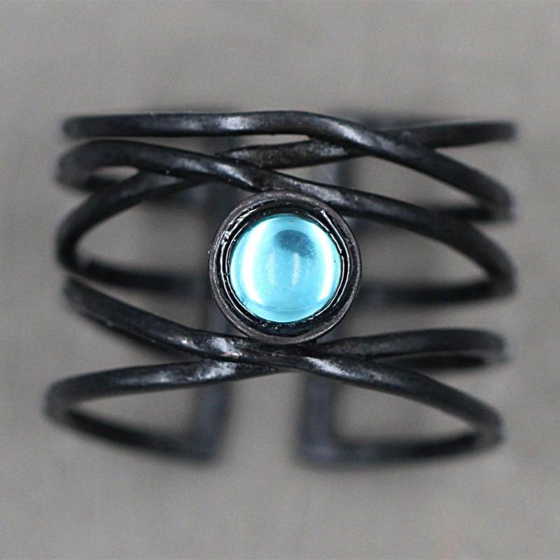 Cluster Rings Antique Jewelry Vintage Black Gold Moonstone For Women Creative Exaggerated Multilayer Opening Resizable Ring Party Gift
Cluster Rings Antique Jewelry Vintage Black Gold Moonstone For Women Creative Exaggerated Multilayer Opening Resizable Ring Party Gift