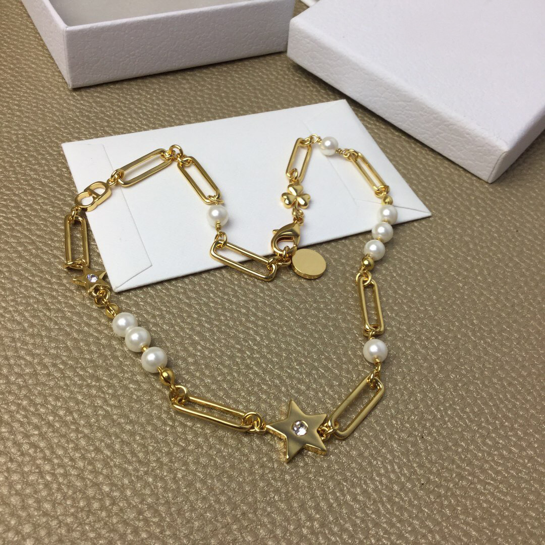 D new brass CD letter pearl necklace necklace fashionable temperament all-match female temperament all-match necklace, Black
D new brass CD letter pearl necklace necklace fashionable temperament all-match female temperament all-match necklace, Black
