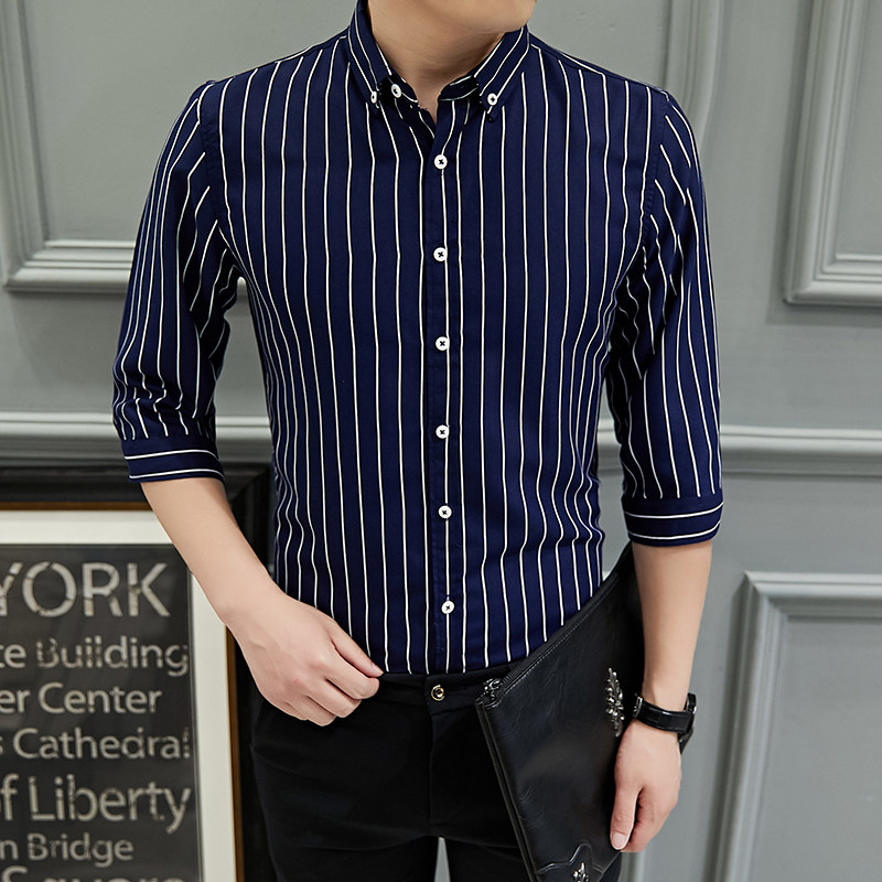 Summer No Hot Shirt Men's Short Sleeve Leisure Repair Korean version of the half-sleeved striped shirt trend handsome
Summer No Hot Shirt Men's Short Sleeve Leisure Repair Korean version of the half-sleeved striped shirt trend handsome