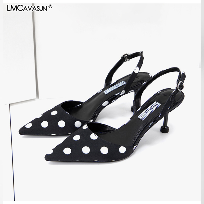 LMCAVASUN Summer Pointed toe Shollow Pumps Fashion Single shoes Popular Sandals Polka DOT Toe Sandals, Black
LMCAVASUN Summer Pointed toe Shollow Pumps Fashion Single shoes Popular Sandals Polka DOT Toe Sandals, Black