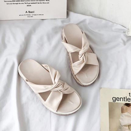 2020 new girl heart thick bottom cake bottom slippers women's summer wear fashion wild cute ins tide, Pink
2020 new girl heart thick bottom cake bottom slippers women's summer wear fashion wild cute ins tide, Pink