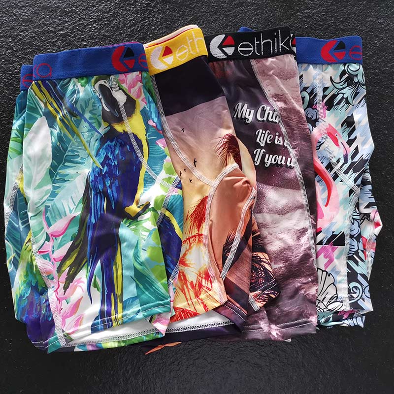 Shorts Breathable Men's Shorts Underpants Underwears Soft Mens Boxers Brief Letter Beachpants For Man Sexy Male Short Boxer beach pants Quick Dry, Random color
Shorts Breathable Men's Shorts Underpants Underwears Soft Mens Boxers Brief Letter Beachpants For Man Sexy Male Short Boxer beach pants Quick Dry, Random color