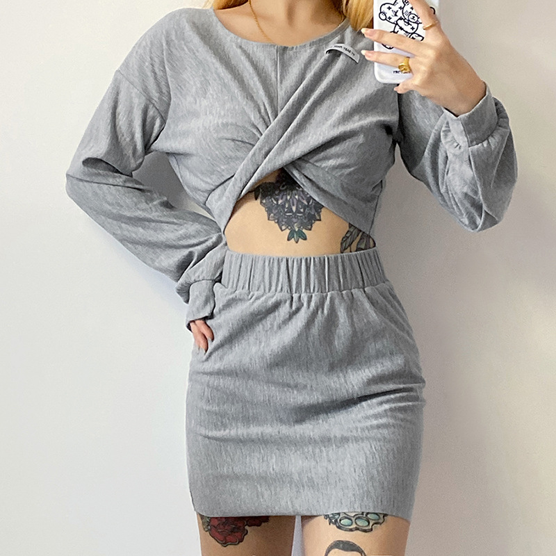 2020 Autumn Newest Pleated Women Sets Scoop Neck Long Sleeve Crop Top High Waist Casual Mini Skirt Two Pieces Outfits, Gray
2020 Autumn Newest Pleated Women Sets Scoop Neck Long Sleeve Crop Top High Waist Casual Mini Skirt Two Pieces Outfits, Gray