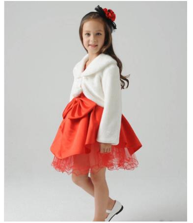 Long Sleeves outerwear Faux fur little girl Cape Winter Coat wedding cloak for kids dresses Cheap Warm White Ivory Black, Red
Long Sleeves outerwear Faux fur little girl Cape Winter Coat wedding cloak for kids dresses Cheap Warm White Ivory Black, Red