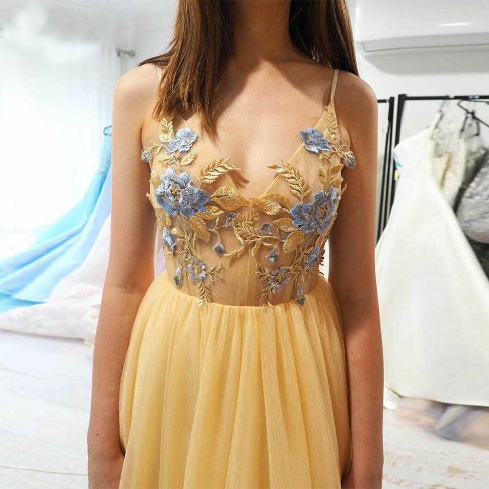 Sexy V Neck Party Dress New Bright Yellow Evening Dress Butterfly Chest Love Gold 3D Appliques Girl Gown Women Long Fashion Straps