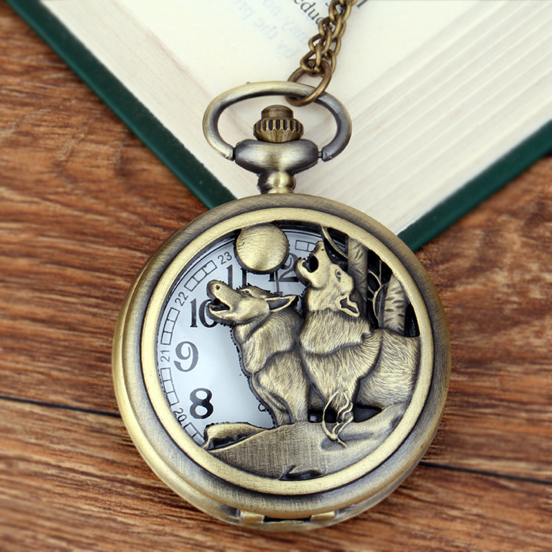 Antique Wolf Hollow Quartz Pocket Watch Bronze Color Animal Vine Fob Pendant Waist Chain Clock Men Women Watches Fob Chain Male9723907