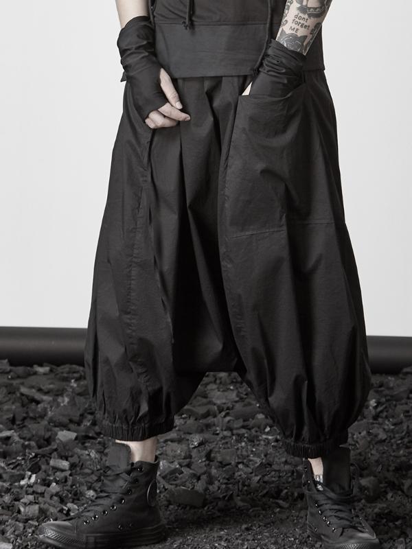 2020 New Fashionable casual loose baggy pants nine point tide men's personalized breathable crotch straddle pants, Black
2020 New Fashionable casual loose baggy pants nine point tide men's personalized breathable crotch straddle pants, Black