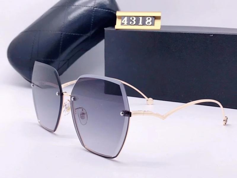 2020 Rimless Sunglasses For Women Sun Glasses Female Vintage Driving Sunglasses Lady Sun Glasses For Women, White;black
2020 Rimless Sunglasses For Women Sun Glasses Female Vintage Driving Sunglasses Lady Sun Glasses For Women, White;black