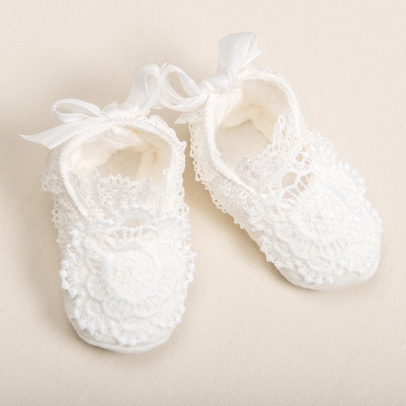 Elegant White Ivory Christening Gown Lace Baby Girls Baptism Dresses Toddler Infant Christening Dress With bonnet