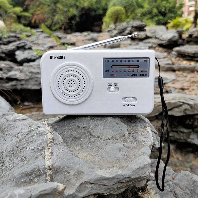 Am Fm Radio Solar Hand Crank Radio Emergency with and Built-in 500 MAh Battery for Smart Phone Charger
Am Fm Radio Solar Hand Crank Radio Emergency with and Built-in 500 MAh Battery for Smart Phone Charger