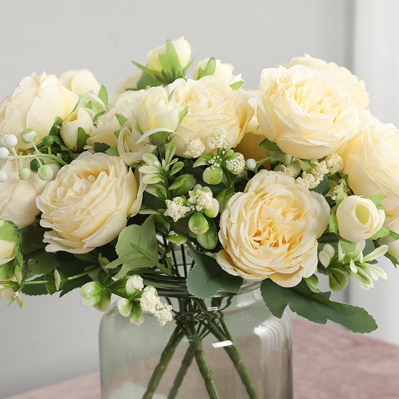 Fleurs Artificielles En Soie Haute Qualite 5 Rose Artificielle Avec Tige Restaurant Room Wedding Decoration Simulation Bouquet