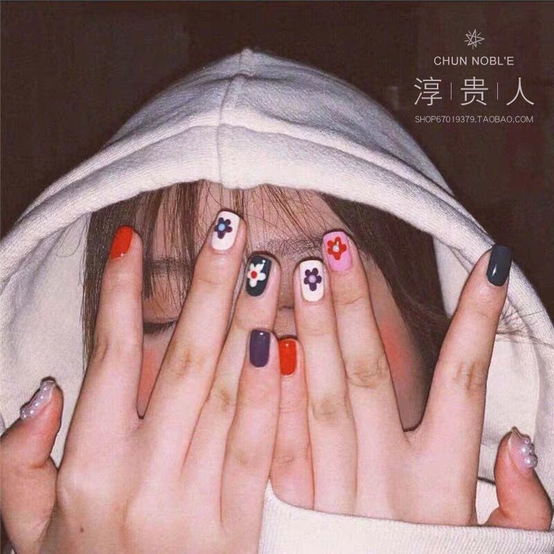 Panya nail products with the same style cute floret white nail shaking patch can be worn and disassembled for women, 2 l size
Panya nail products with the same style cute floret white nail shaking patch can be worn and disassembled for women, 2 l size